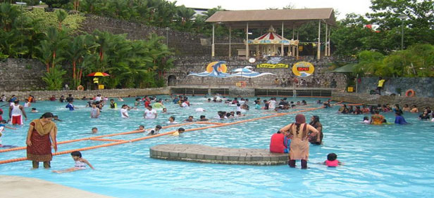 silver-storm-water-park-thrissur